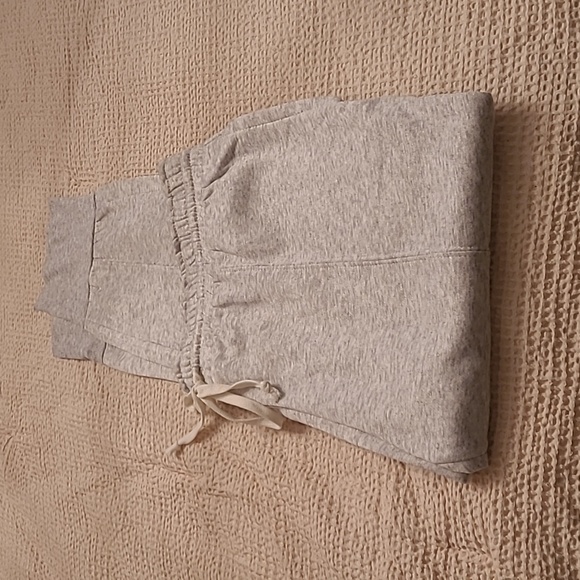 Super soft sweats/joggers - Picture 2 of 3